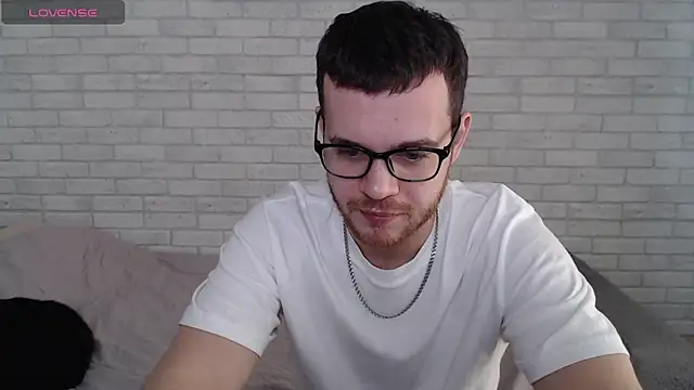 Snapshot of Alexxx_horny chatting on 21, 3, 2026 Alexxx horny online show from 21, 3, 2026