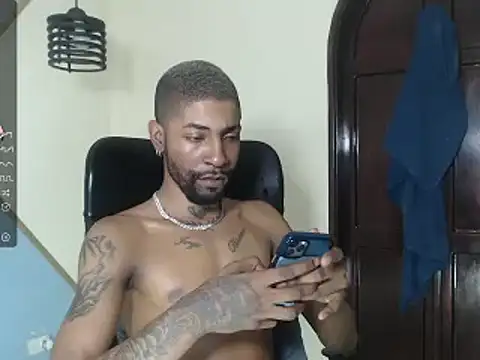 Snapshot of kilian_xx chatting on 11, 1, 2025 kilian xx online show from 11, 1, 2025