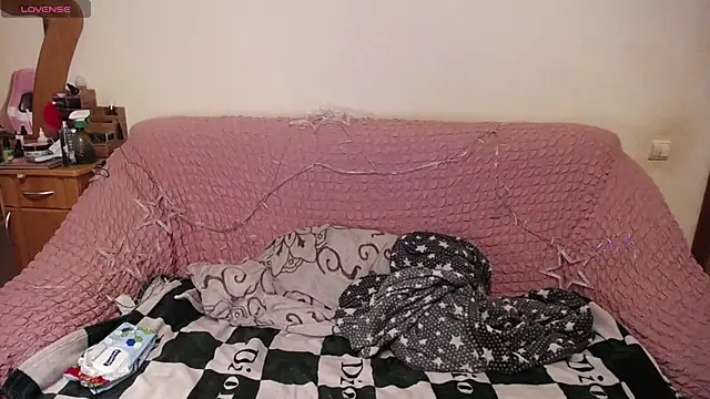 Snapshot of Wings_of_A_Butterfly chatting on 21, 2, 2025 Wings of A Butterfly online show from 21, 2, 2025