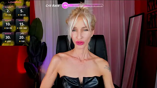 Snapshot of CindySw chatting on 18, 10, 2025 CindySw online show from 18, 10, 2025