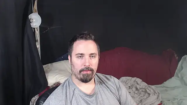 Snapshot of Metalstud chatting on 11, 10, 2025 Metalstud online show from 11, 10, 2025