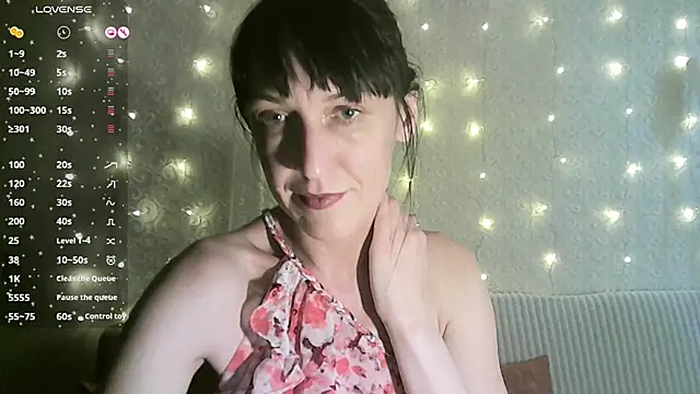 Snapshot of MarieODahliaS chatting on 3, 10, 2025 MarieODahliaS online show from 3, 10, 2025