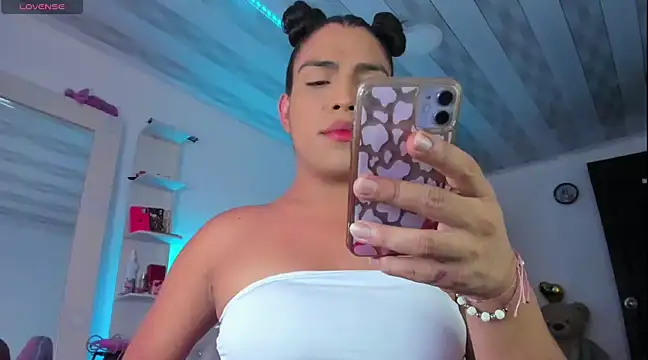 briitany hot online show from 15, 3, 2025