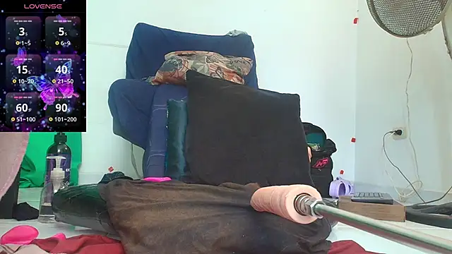 abigail curvy online show from 30, 9, 2025