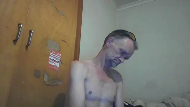 Snapshot of TooFknHorny1 chatting on 5, 3, 2025 TooFknHorny1 online show from 5, 3, 2025