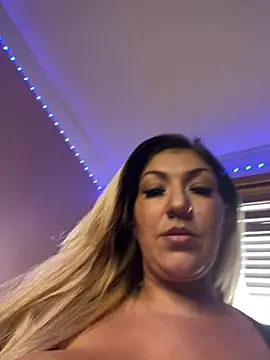 LittleMissEeve online show from 8, 2, 2025