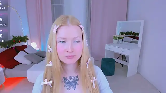 Laly Peach online show from 21, 12, 2024