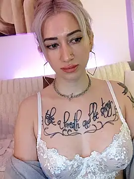 Snapshot of Fuck-Gina chatting on 11, 1, 2026 Fuck-Gina online show from 11, 1, 2026