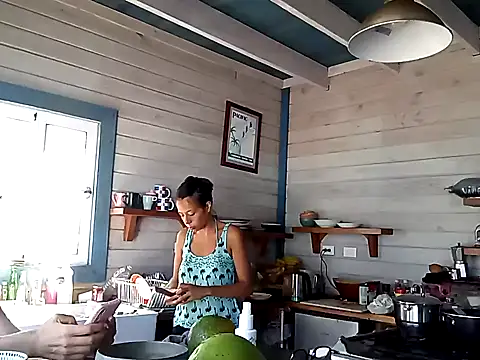 Luna-Natural online show from 31, 1, 2025