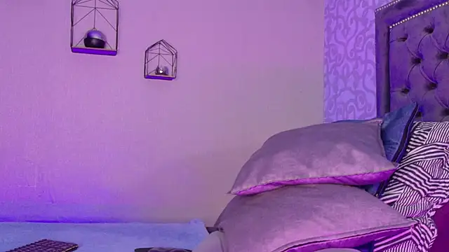 MariiePrice online show from 3, 1, 2025