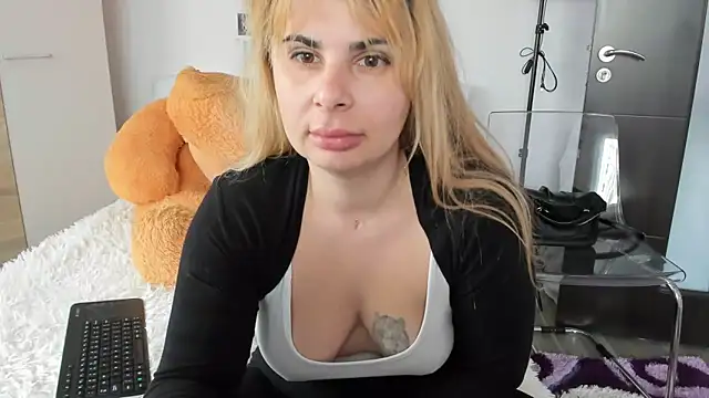 sweetemy4u online show from 21, 1, 2025