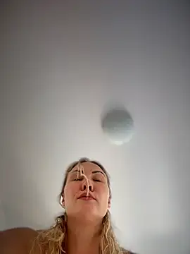 NastyMilf  online show from 28, 5, 2026