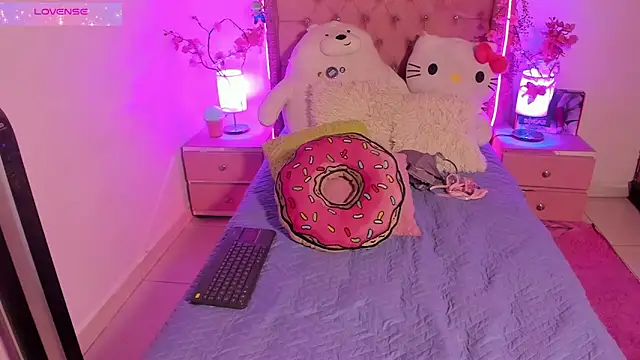 LillyCandy online show from 12, 2, 2025