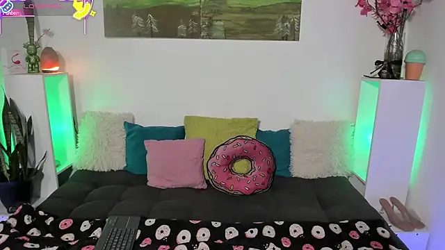 LillyCandy online show from 10, 9, 2025