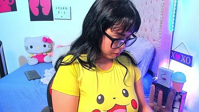 LillyCandy online show from 6, 3, 2026