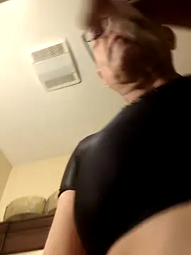 bobby69cock online show from 19, 3, 2025