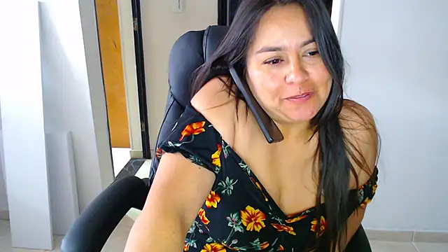 Ixchel Anaid online show from 27, 9, 2025