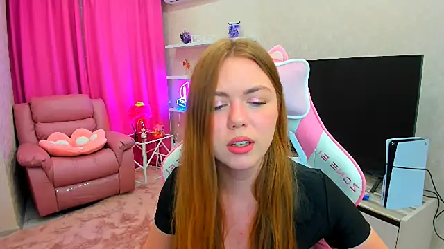 Strawberrye online show from 10, 9, 2025