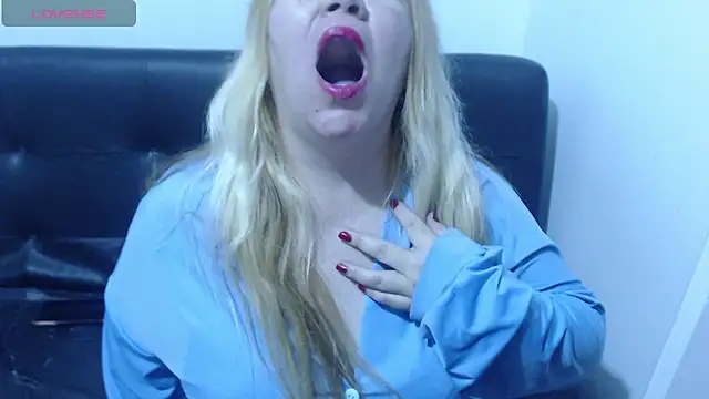 Dulce-Bella online show from 5, 2, 2025