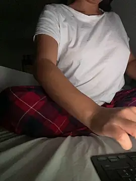 Snapshot of Aestheticsgirl chatting on 7, 10, 2025 Aestheticsgirl online show from 7, 10, 2025