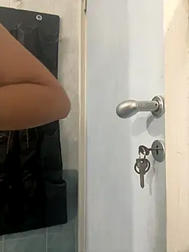 Snapshot of Aestheticsgirl chatting on 27, 11, 2025 Aestheticsgirl online show from 27, 11, 2025