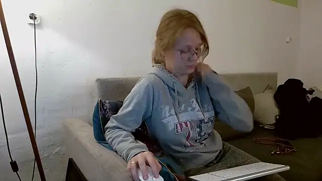 little-leni online show from 2, 5, 2026