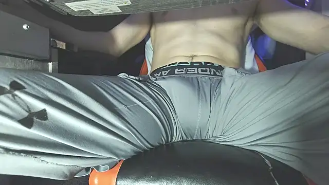 Dick and muscles online show from 10, 9, 2025