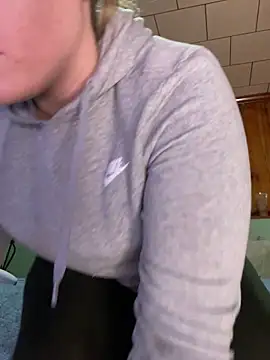 Snapshot of jaseyrae chatting on 12, 12, 2024 jaseyrae online show from 12, 12, 2024