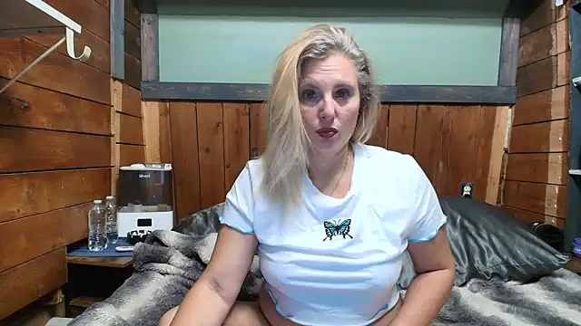lisaxlovexxx online show from 18, 5, 2026