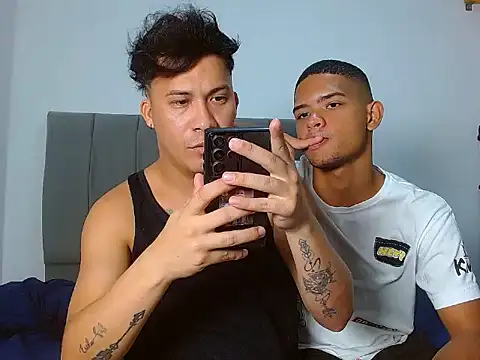 boyhot23x online show from 13, 7, 2026