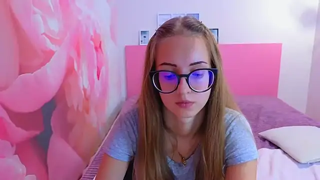 AliceAdams online show from 6, 10, 2025