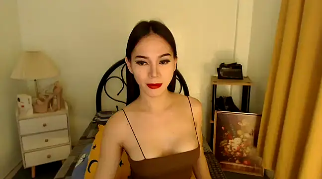 Snapshot of Yoshidashemale chatting on 6, 2, 2025 Yoshidashemale online show from 6, 2, 2025
