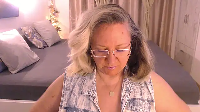 Raisshy online show from 2, 3, 2025