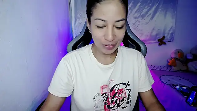 ninatiny online show from 15, 2, 2026