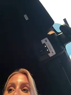 jasminesummer online show from 26, 2, 2025