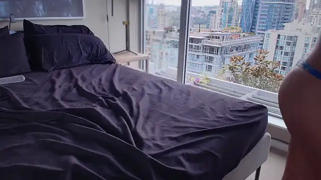 Snapshot of MikyFoxx chatting on 8, 10, 2025 MikyFoxx online show from 8, 10, 2025