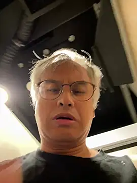 knobhead2020 online show from 15, 7, 2026