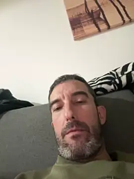 Snapshot of Bravissimo81 chatting on 25, 4, 2026 Bravissimo81 online show from 25, 4, 2026