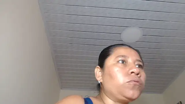 Snapshot of adrixxx38 chatting on 7, 10, 2025 adrixxx38 online show from 7, 10, 2025