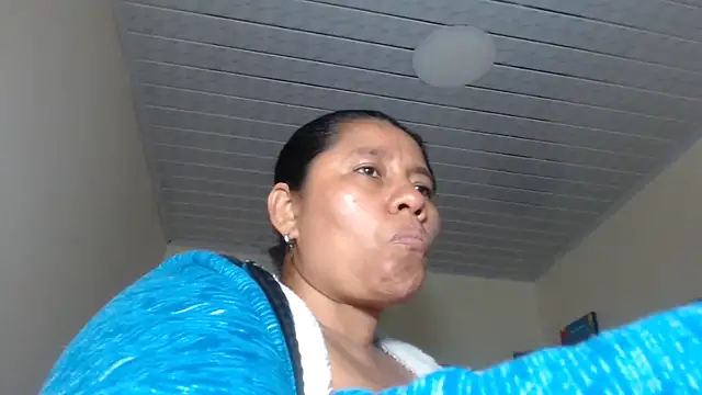 Snapshot of adrixxx38 chatting on 15, 10, 2025 adrixxx38 online show from 15, 10, 2025