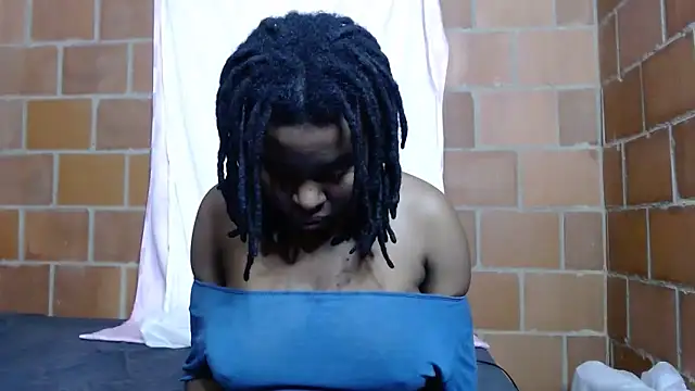 Snapshot of Magaharper10 chatting on 26, 10, 2025 Magaharper10 online show from 26, 10, 2025