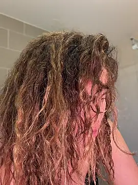 Clara-xoxo online show from 6, 3, 2026