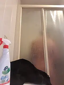 Snapshot of Lentbulant chatting on 6, 1, 2025 Lentbulant online show from 6, 1, 2025