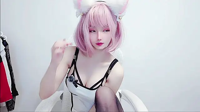 Niya-Nyan online show from 15, 4, 2026