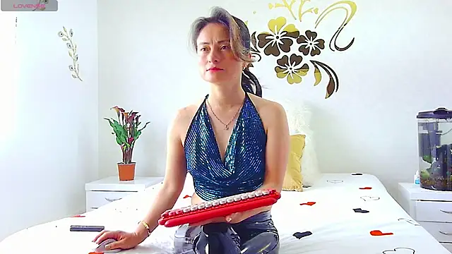 MarcelaFlores online show from 14, 7, 2026