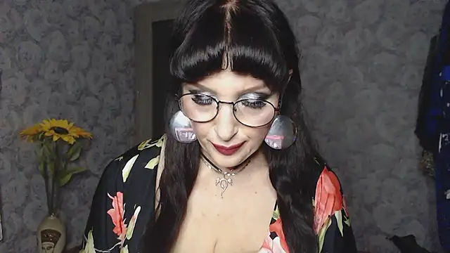 Aziza1 online show from 18, 2, 2025