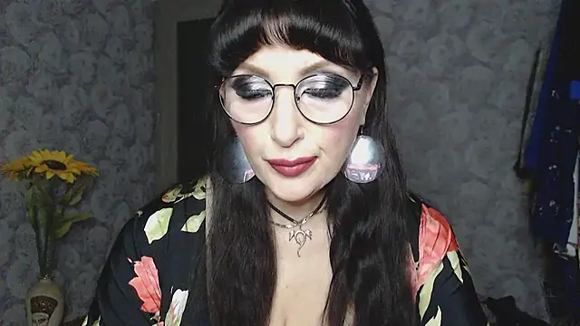 Aziza1 online show from 19, 2, 2025