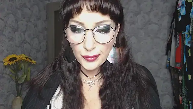 Aziza1 online show from 26, 9, 2025