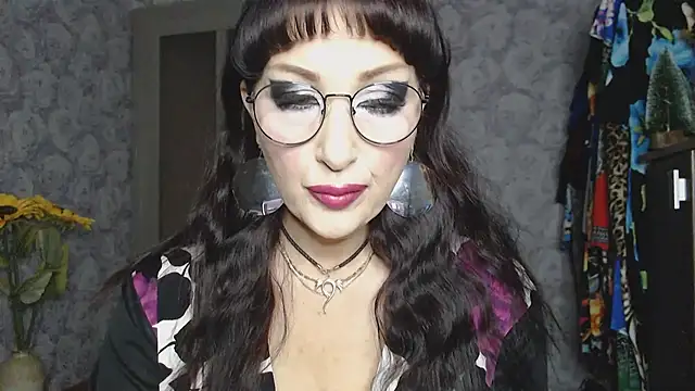 Aziza1 online show from 28, 9, 2025