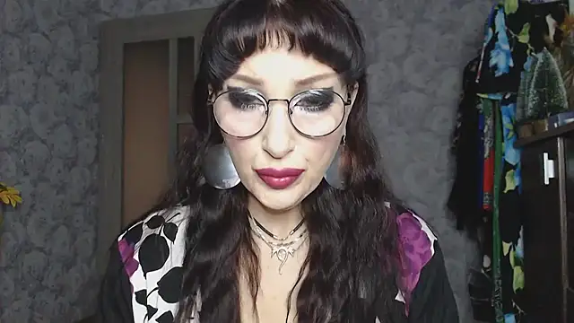 Aziza1 online show from 17, 11, 2025